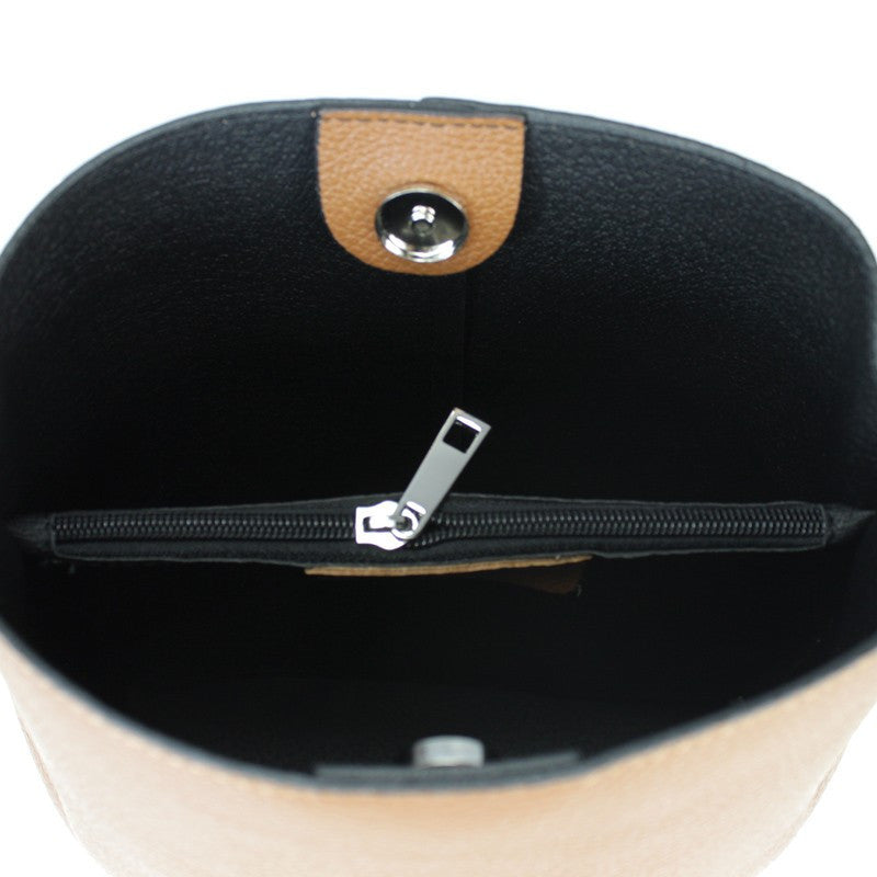 Damska skórzana torba na ramię - 5633