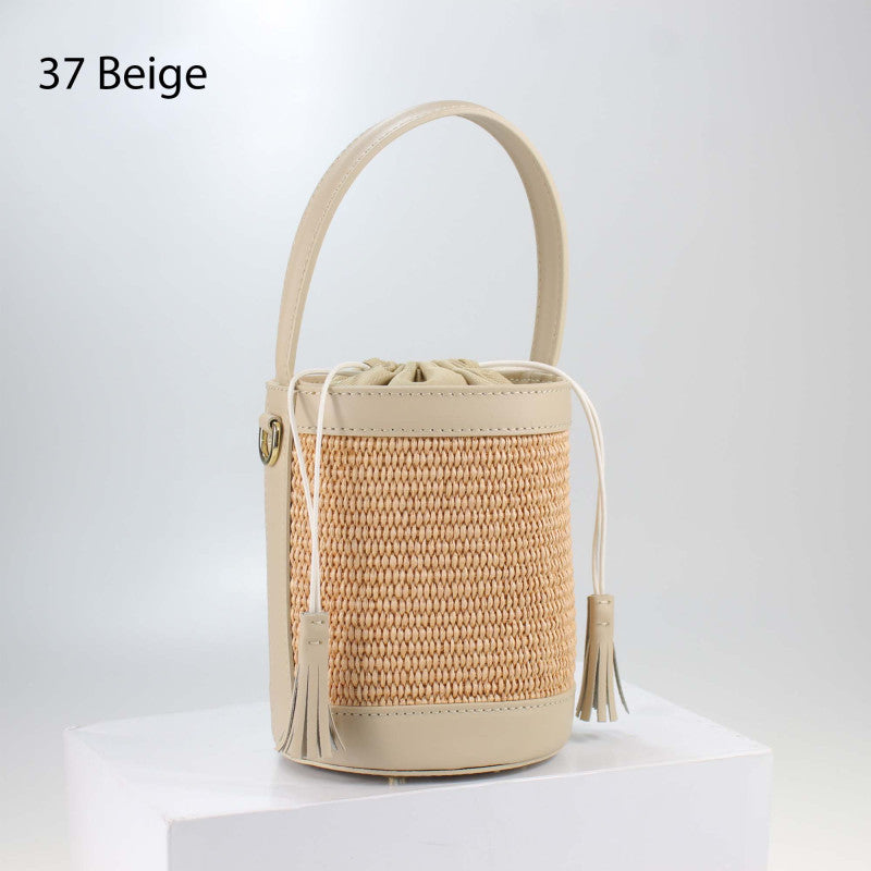Damska torba na ramię ze skóry i rafii - RG25827